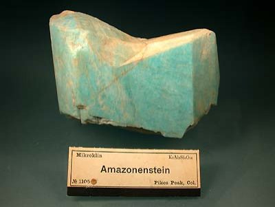 Amazonite (monocrystal)   location : Pikes Peak - Colorado