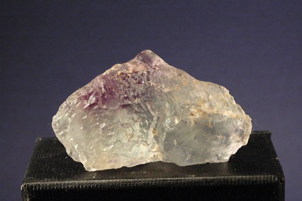 Fluorine/Fluorite - Boltry quarry, Seilles, Andenne, Namur Province, Belgique